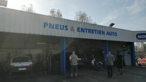 Côté Route Mores Pneus – Dax by First Stop à Dax