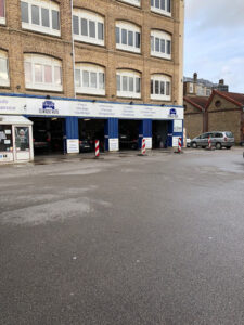 Clinique Auto à Elbeuf