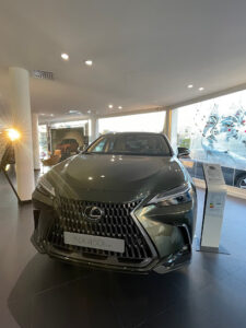 Lexus Nice – Groupe JPV à St-Laurent-du-Var