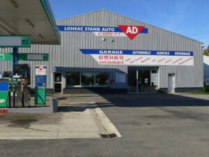 LOHEAC STAND AUTO à Lohéac