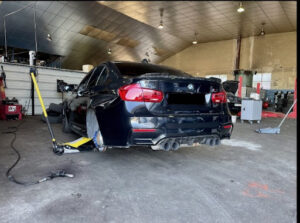 Pneus auto center à Domarin