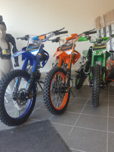 Lemos Ltd à Épineau-les-Voves