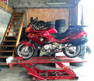 La Roche Auto à La Roche-des-Arnauds