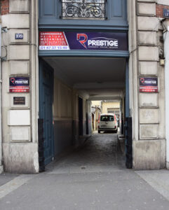 R PRESTIGE à Clichy