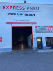 EXPRESS PNEU à Marseille