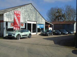 Garage Moulin à Étroussat