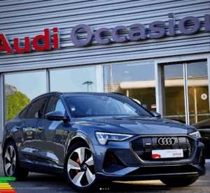 Audi Space Luxury Automobile à Nîmes