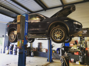 GARAGE LEMAN PNEU à Présilly