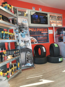 Centre Auto PeliPneus à Pélissanne