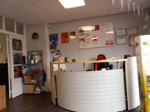 garage 2000 à Falaise