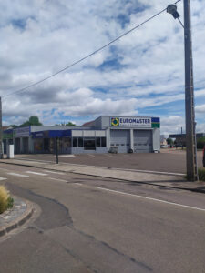 Euromaster Sens à Sens