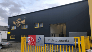 Schramm Fahrzeugbau GmbH à Zweibrücken