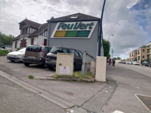 Auto _ Feu Vert Evreux Center à Évreux