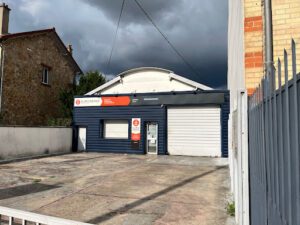 GARAGE OF CITY HALL à Chatou