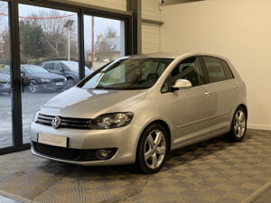 Autoportrait à Notre-Dame-d'Oé