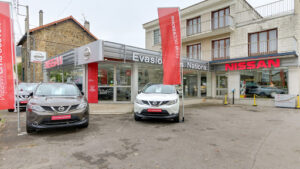 Nissan Evasion Des Nations à Chelles