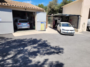 GARAGE PREMIER – L’ATELIER DE PARIS à Seillons-Source-d'Argens