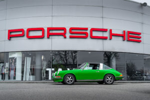 Porsche North Lyon Center à Champagne-au-Mont-d'Or