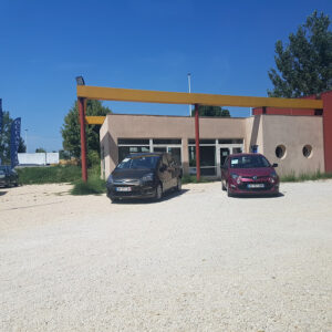 Mt automobiles à Caumont-sur-Durance