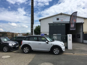 Automobile Attitude à Reyrieux