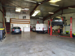 F. Auto Services à Angerville-la-Campagne