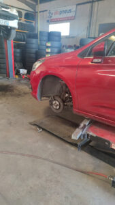 Paddock Pneus Service à Arles