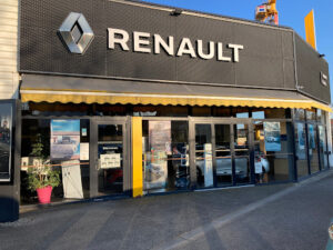 Renault SUTRA-AUZEVILLE -TOLOSANE à Auzeville-Tolosane