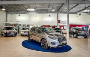 NISSAN Maurepas Pariwest à Maurepas