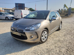 Garage So car à Laudun-l'Ardoise