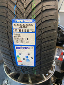 STAND AUTO-MOBILE à La Ravoire