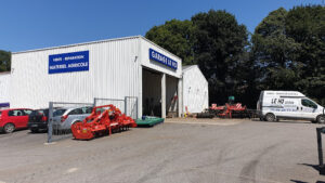 Le Ho Garage à Saint-Étienne-du-Gué-de-l'Isle