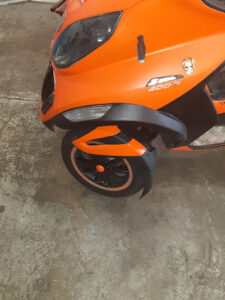 CÔTÉ ROUTE MARSEILLE – LAVOISIER à Marseille