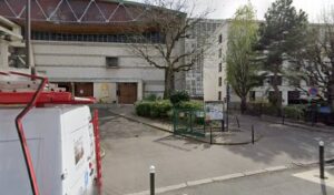 Le loup de lauto à Boulogne-Billancourt