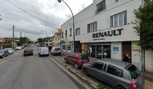 GARAGE DES TREFLES. à Sevran