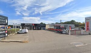 AD CARROSSERIE FORMULE 1 GARAGE à Furiani