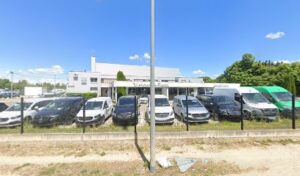 AVIGNONNAISSAVIA INDUSTRIAL VEHICLES Jeep à Cavaillon