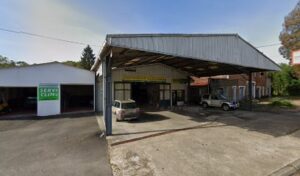 Garage Francis Besse à Javerlhac-et-la-Chapelle-Saint-Robert