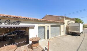 Garage du mont fleury à Saint-Maximin-la-Sainte-Baume