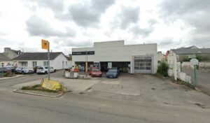 SAS DESBRUERES AGENT RENAULT à Châteauneuf-du-Faou