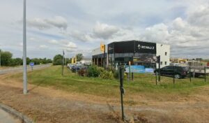 RENAULT Corps Nuds Auto à Corps-Nuds