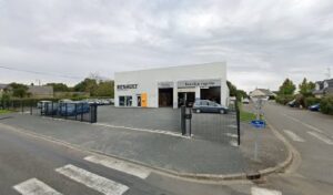 Garage Jeuland à Segré-en-Anjou Bleu