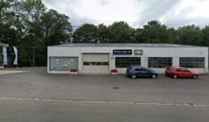 Garage Monjoli à Signy-l'Abbaye