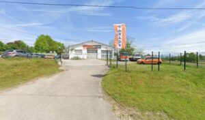 DD AUTO à Vézeronce-Curtin