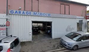 Garage Miroir à Bron